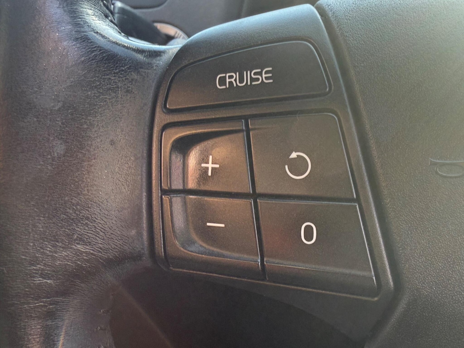 Used Volvo V50 2010 for sale - 77315426: Photo 13