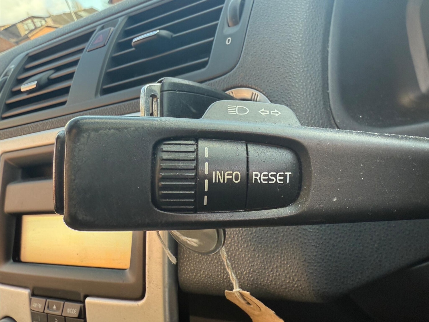 Used Volvo V50 2010 for sale - 77315426: Photo 14