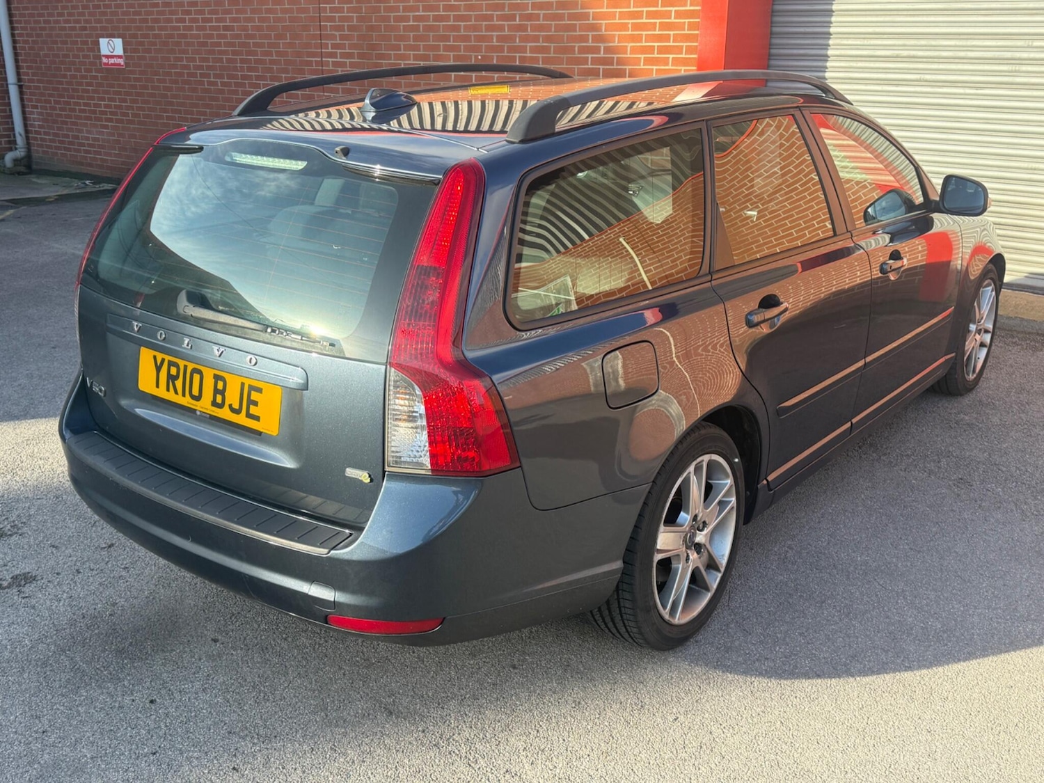 Used Volvo V50 2010 for sale - 77315426: Photo 35