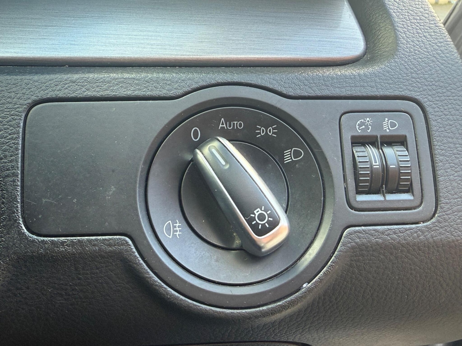 Used Volkswagen Passat 2011 for sale - 77524882: Photo 10