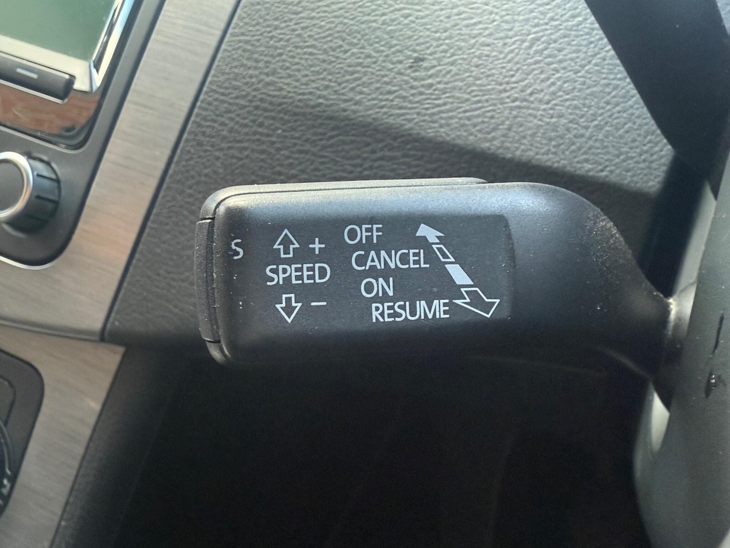 Used Volkswagen Passat 2011 for sale - 77524882: Photo 15