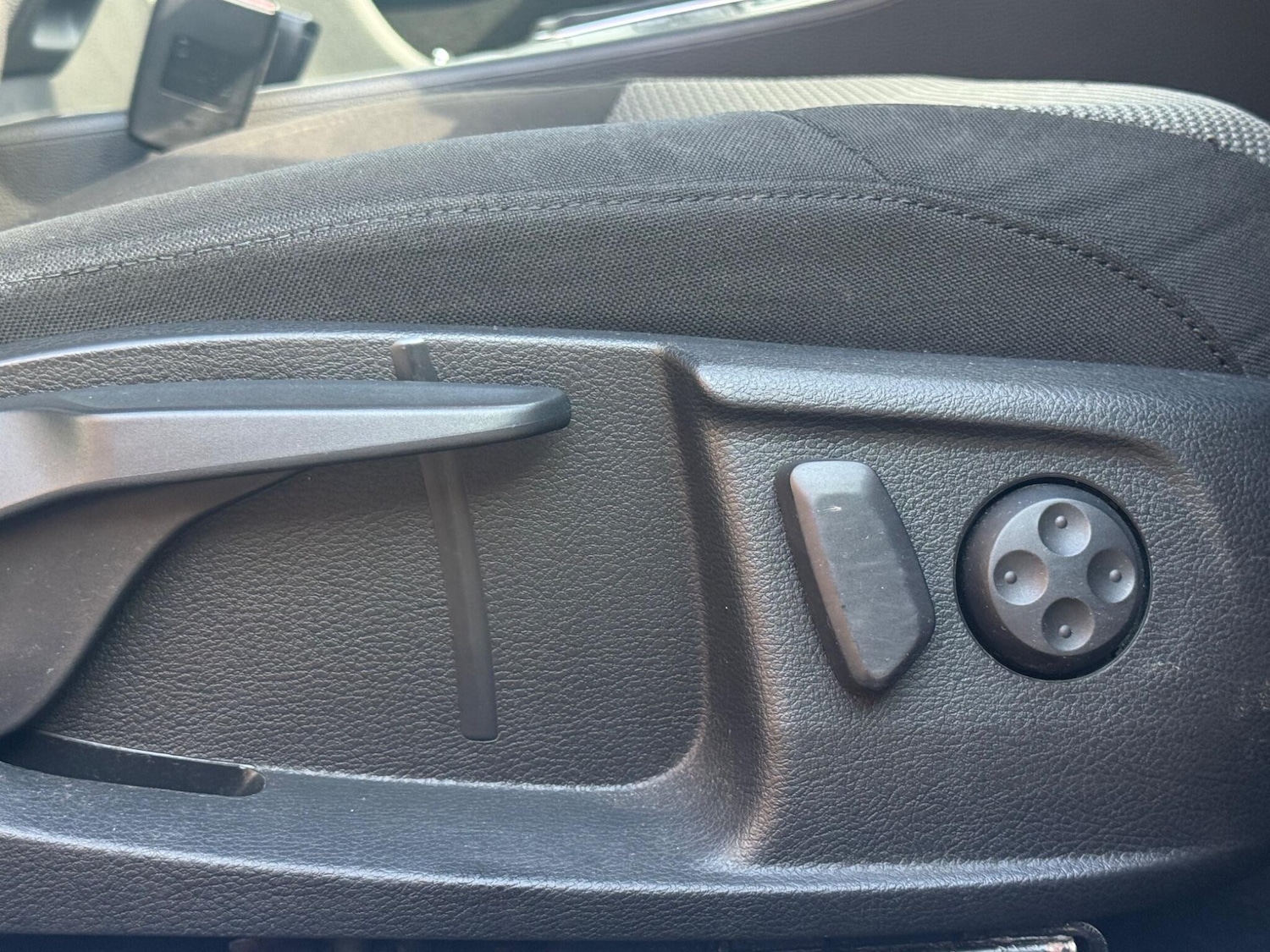 Used Volkswagen Passat 2011 for sale - 77524882: Photo 24