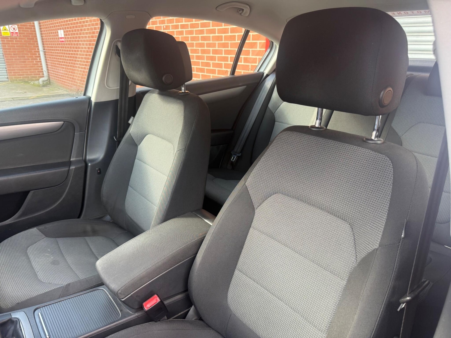 Used Volkswagen Passat 2011 for sale - 77524882: Photo 27