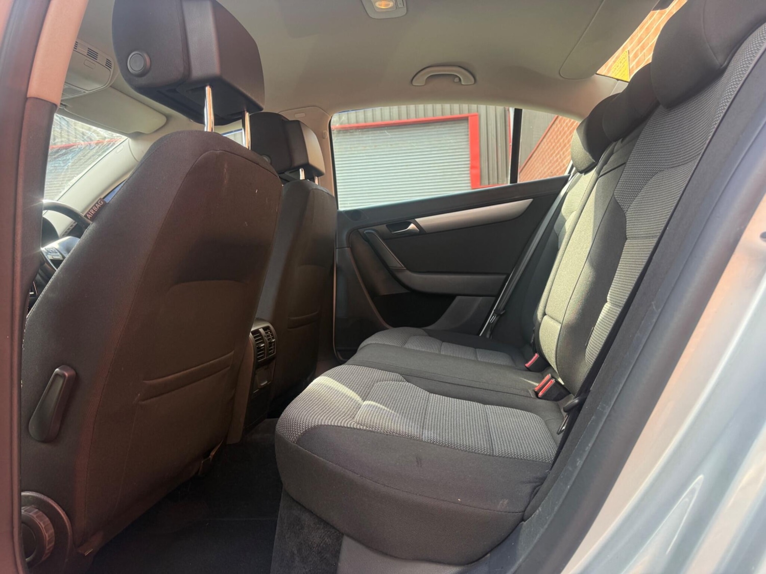 Used Volkswagen Passat 2011 for sale - 77524882: Photo 28