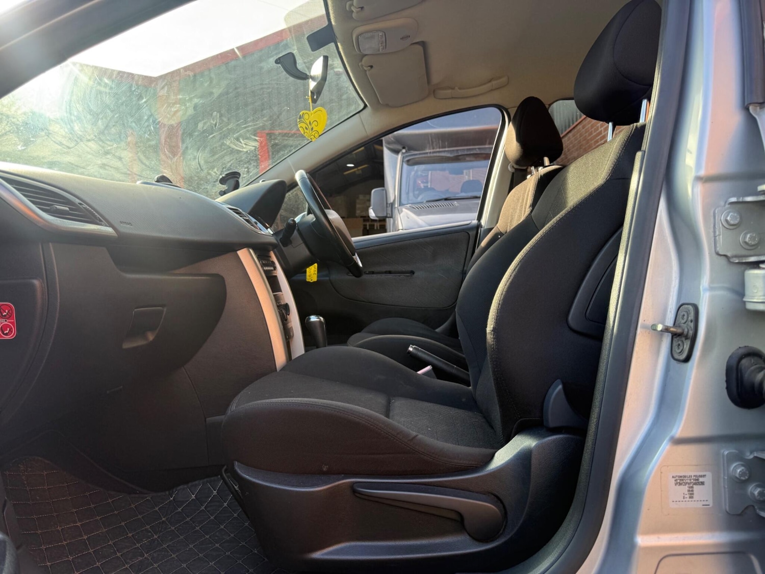 Used Peugeot 207 for sale - 77671621: Photo 20