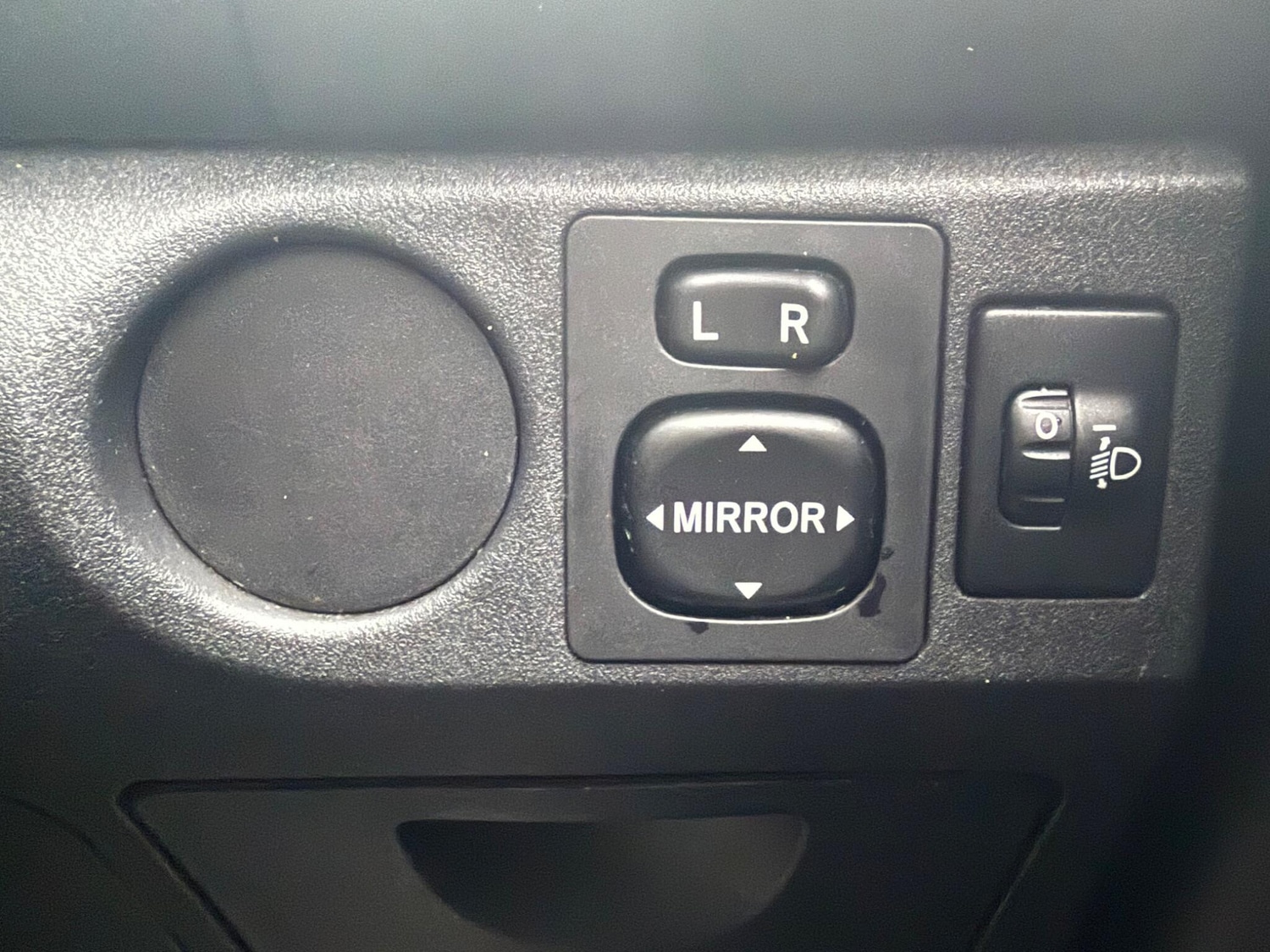 Used Toyota Yaris 2010 for sale - 77278601: Photo 10