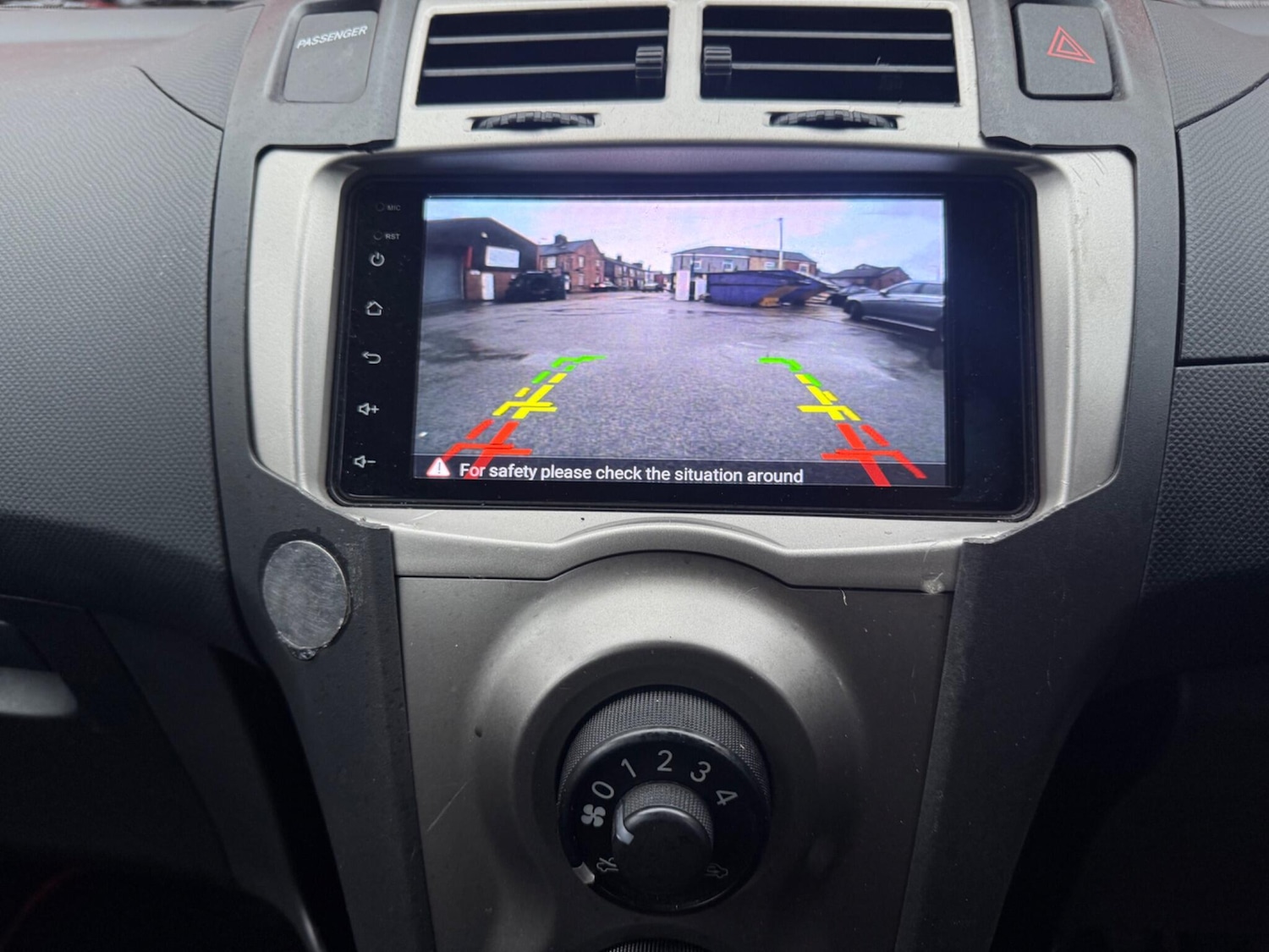 Used Toyota Yaris 2010 for sale - 77278601: Photo 17