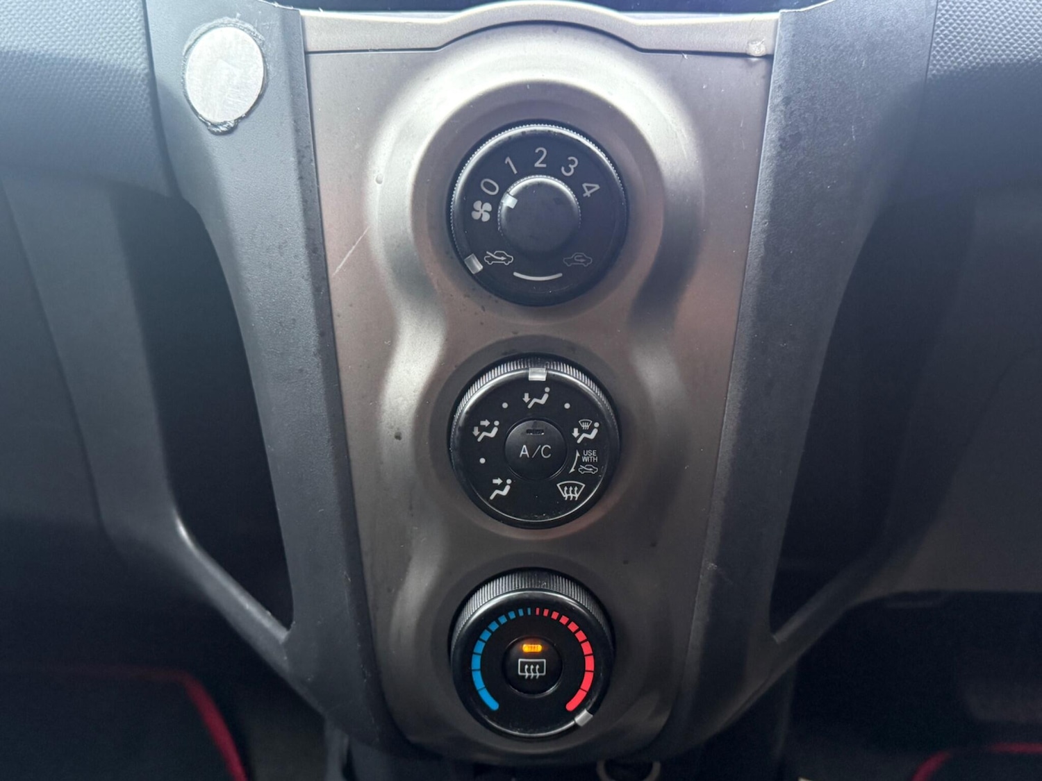 Used Toyota Yaris 2010 for sale - 77278601: Photo 18