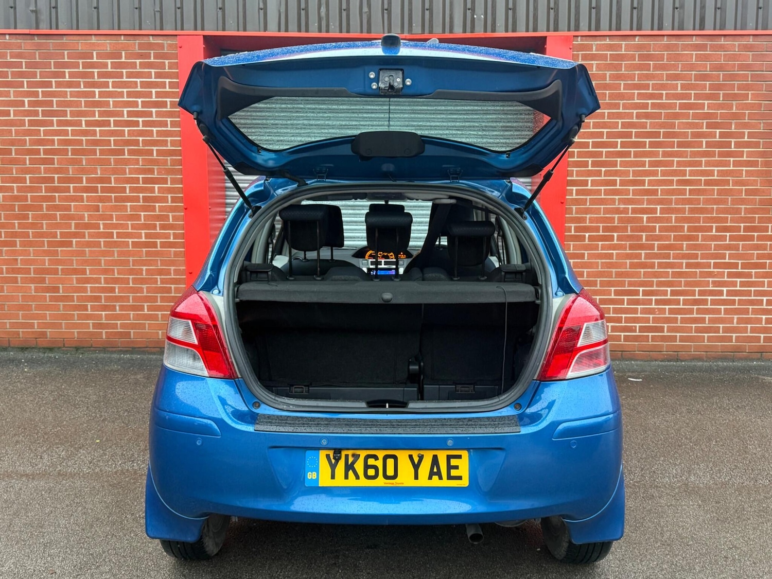 Used Toyota Yaris 2010 for sale - 77278601: Photo 36