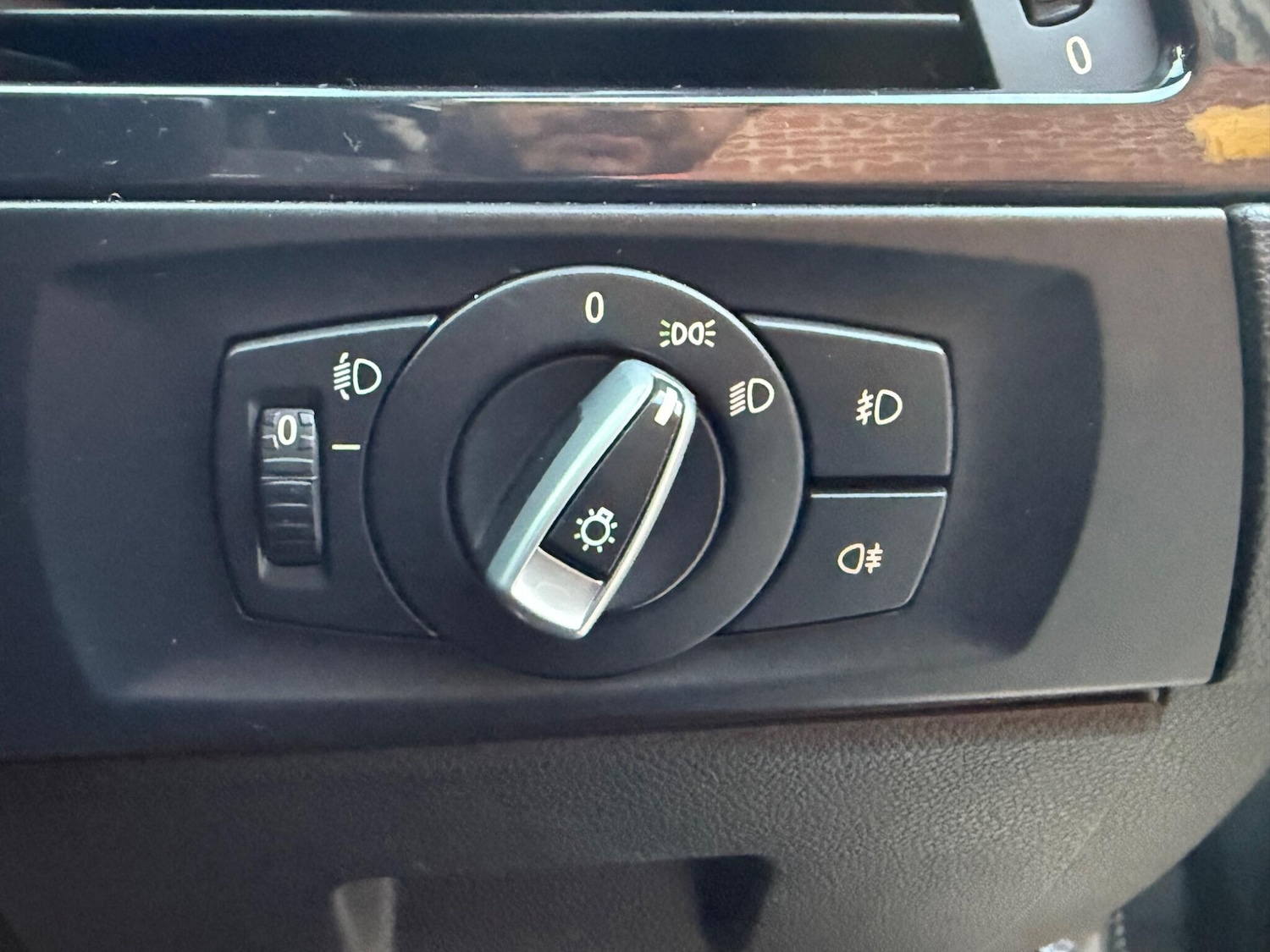 Used BMW 3 Series 2009 for sale - 76446533: Photo 10