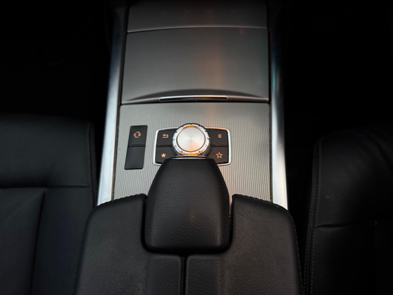 Used Mercedes-Benz E Class 2013 for sale - 77637680: Photo 18