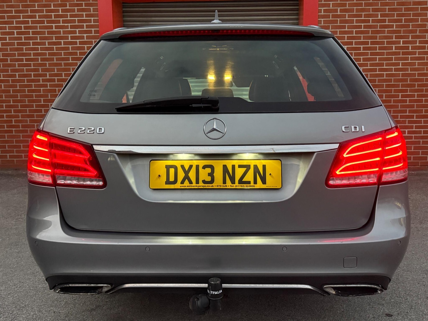 Used Mercedes-Benz E Class 2013 for sale - 77637680: Photo 30