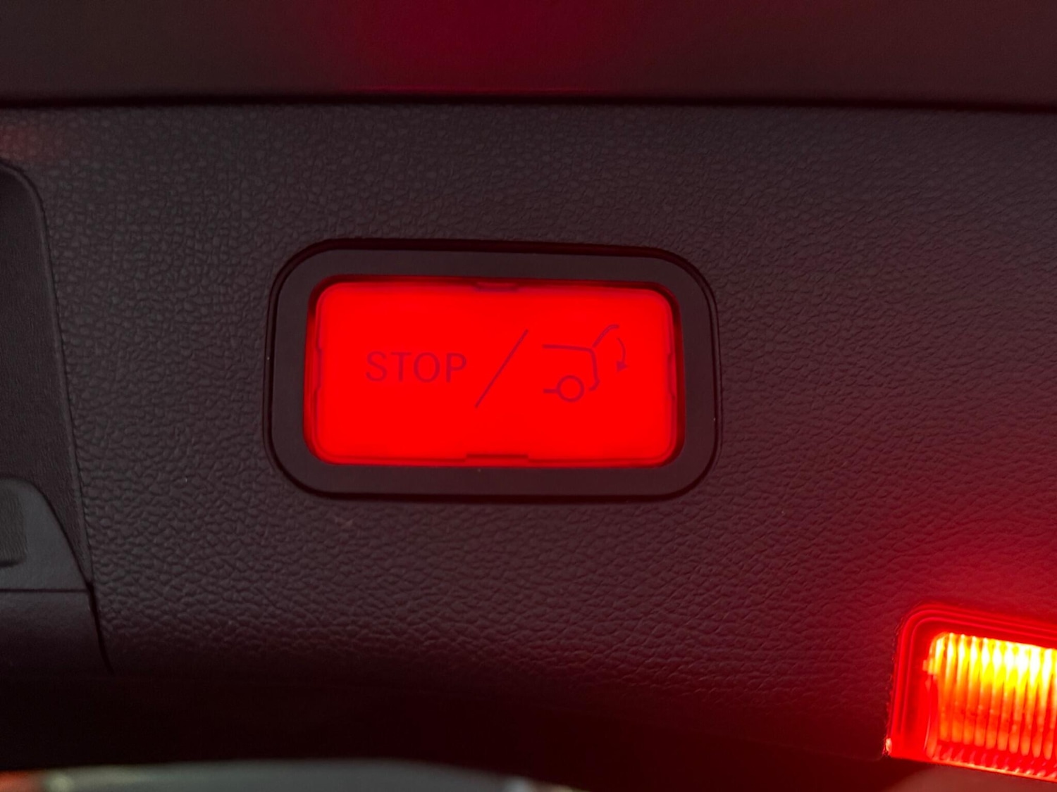 Used Mercedes-Benz E Class 2013 for sale - 77637680: Photo 37