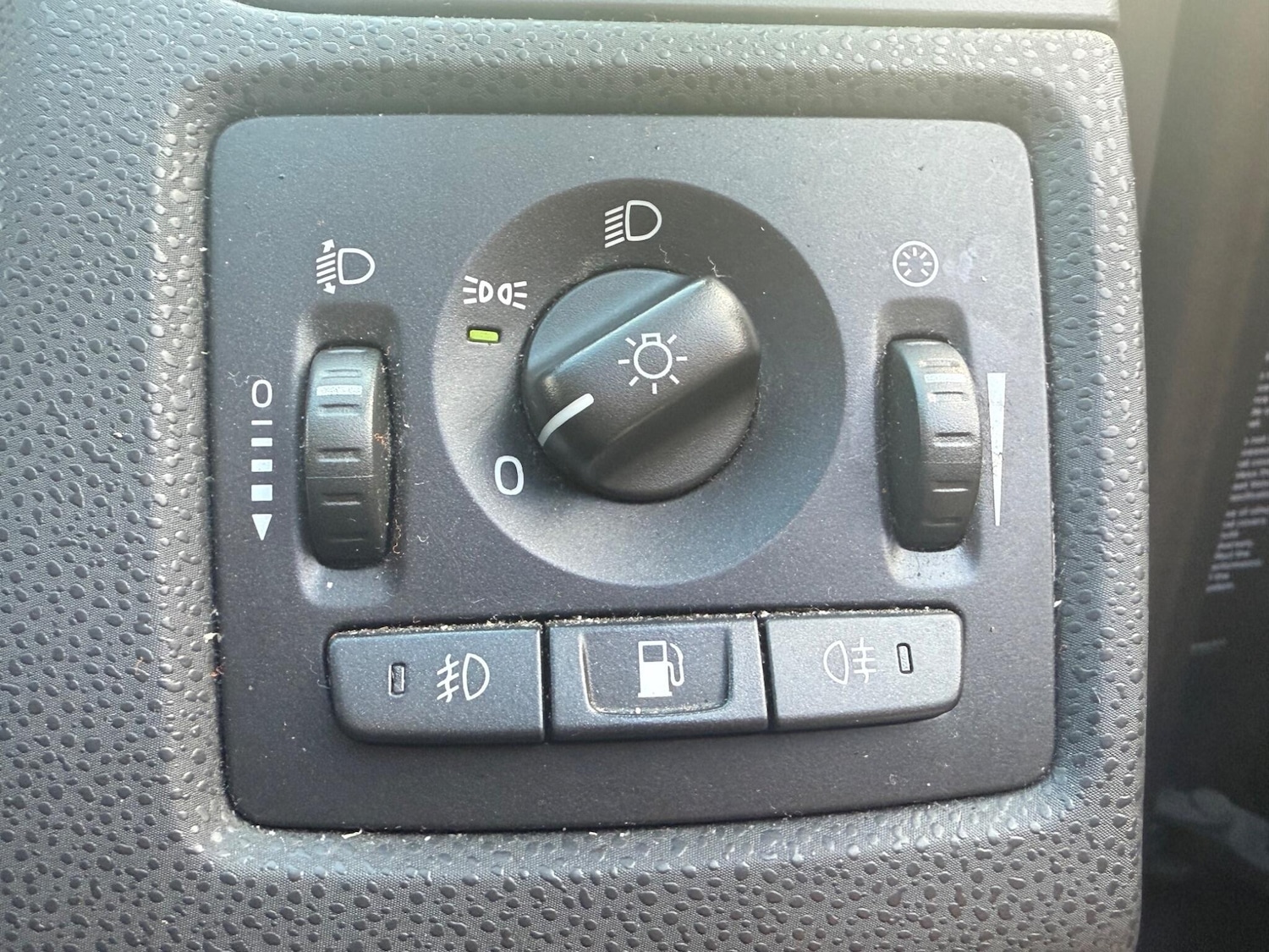 Used Volvo V50 2009 for sale - 77314735: Photo 10