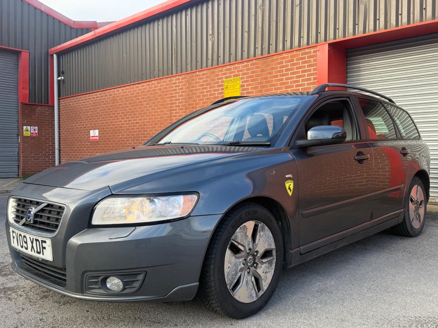 Used Volvo V50 2009 for sale - 77314735: Photo 5