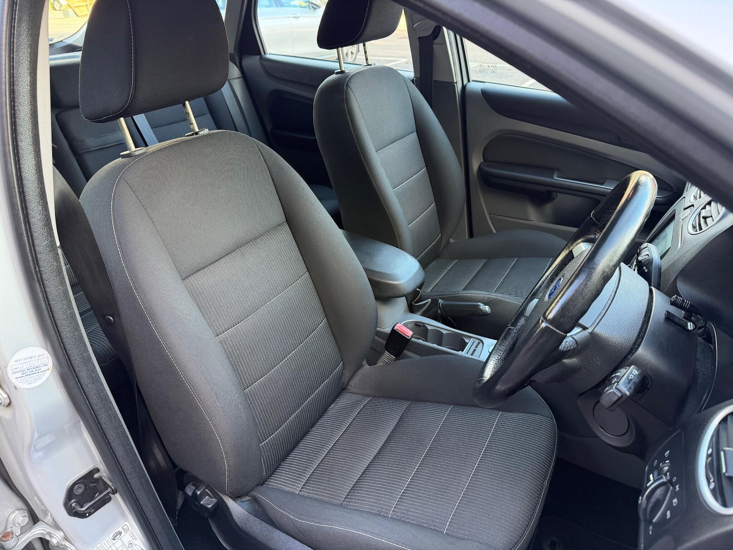Used Ford Focus 2010 for sale - 76360108: Photo 21