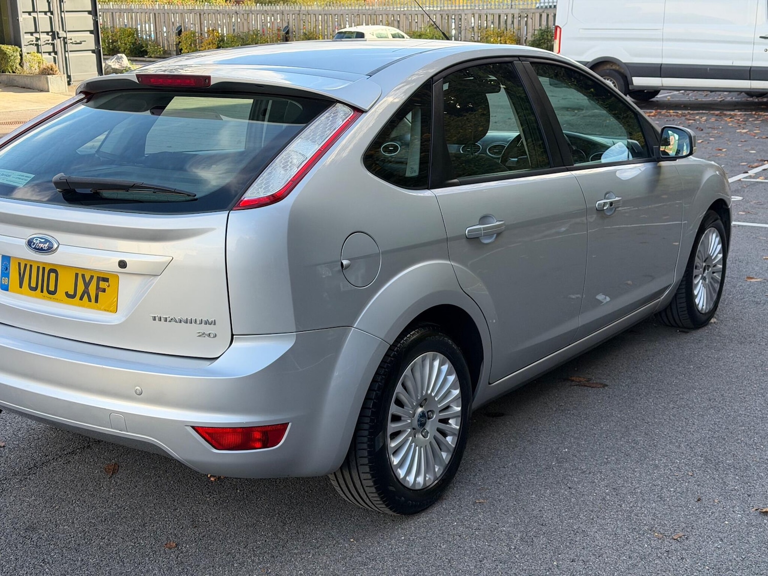 Used Ford Focus 2010 for sale - 76360108: Photo 8
