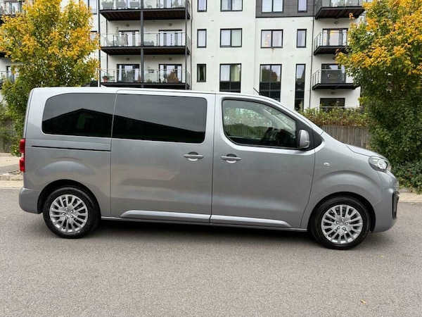 Used Peugeot Traveller 2020 for sale - 76215562: Photo 11