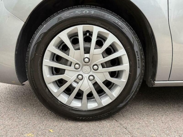 Used Peugeot Traveller 2020 for sale - 76215562: Photo 16