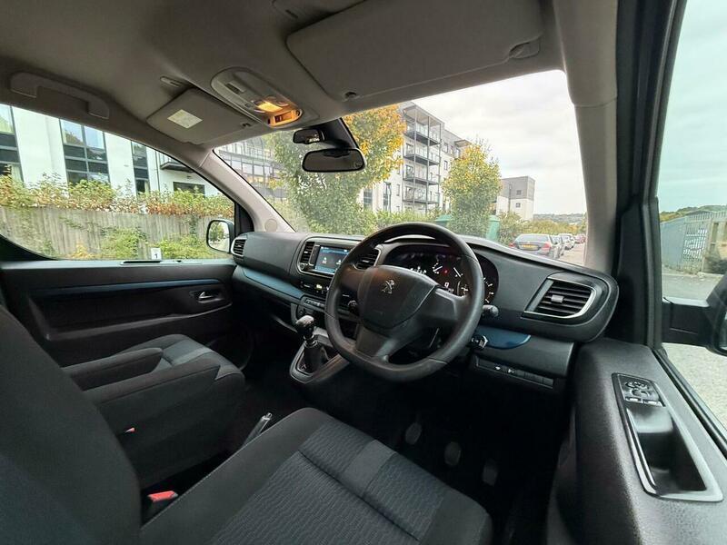 Used Peugeot Traveller 2020 for sale - 76215562: Photo 39