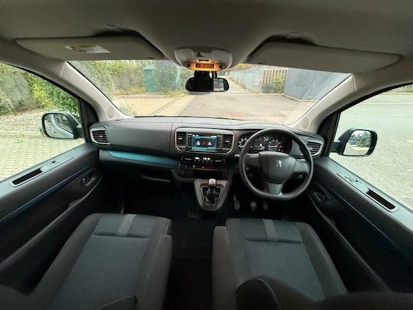 Used Peugeot Traveller 2020 for sale - 76215562: Photo 40
