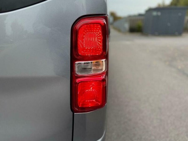 Used Peugeot Traveller 2020 for sale - 76215562: Photo 75