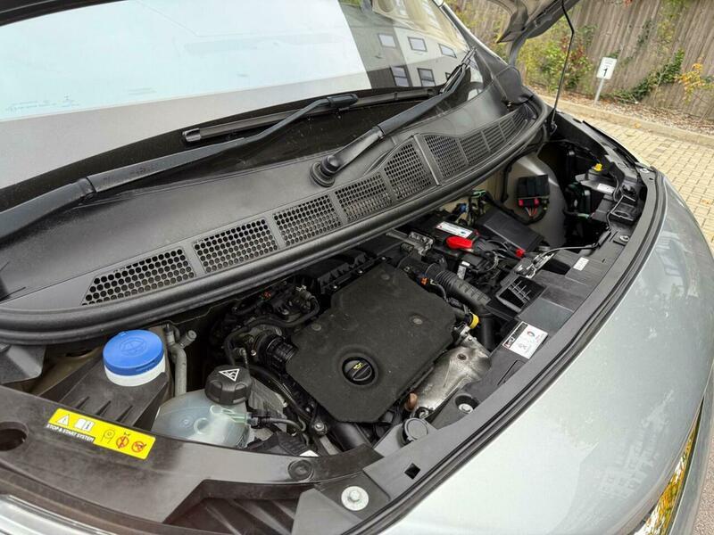 Used Peugeot Traveller 2020 for sale - 76215562: Photo 77