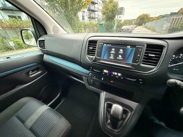 Used Peugeot Traveller 2020 for sale - 76215562: Photo 86