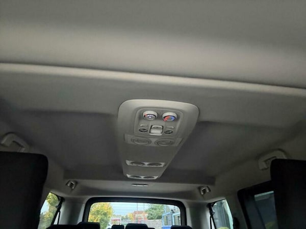 Used Peugeot Traveller 2020 for sale - 76215562: Photo 96