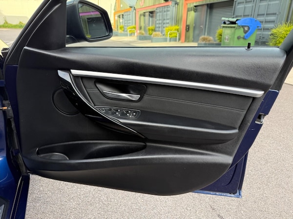 Used BMW 3 Series 2018 for sale - 76136326: Photo 19