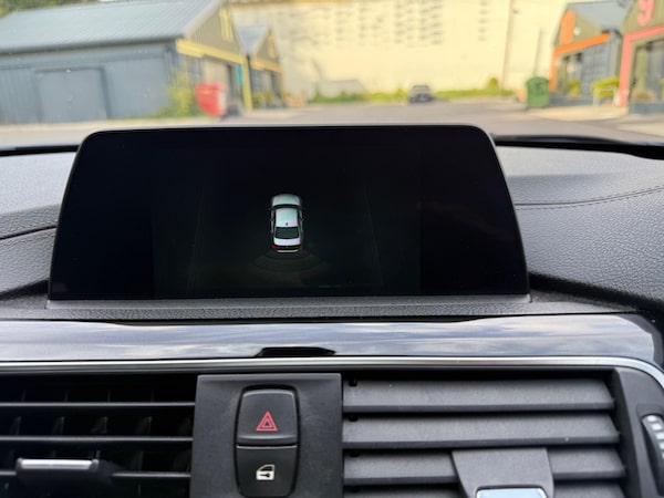 Used BMW 3 Series 2018 for sale - 76136326: Photo 44