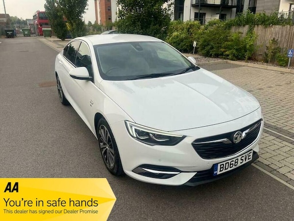 Used Vauxhall Insignia 2018 for sale - 75599958: Photo 1