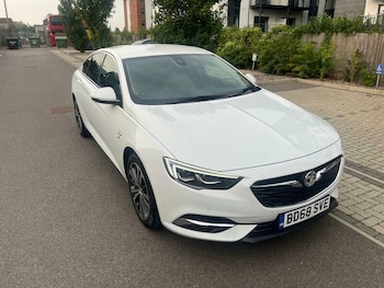 2018 (68) - 1.5T Elite Nav 5dr