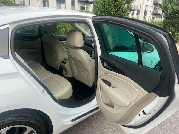 Used Vauxhall Insignia 2018 for sale - 75599958: Photo 28