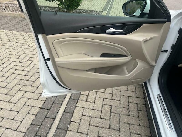 Used Vauxhall Insignia 2018 for sale - 75599958: Photo 30