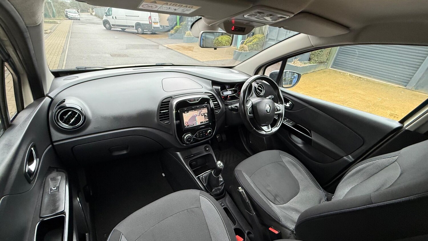 Used Renault Captur 2016 for sale - 77611862: Photo 44