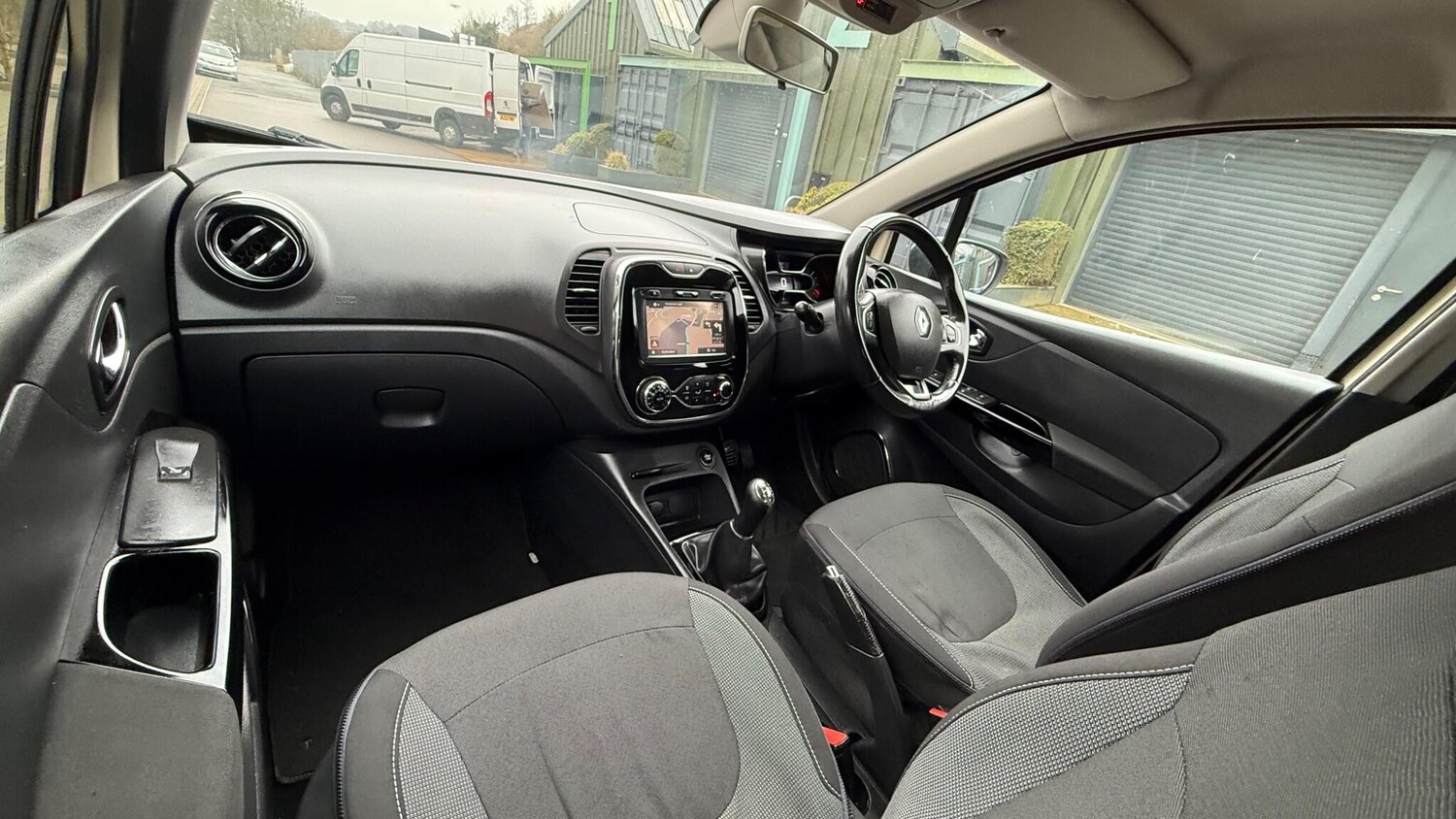 Used Renault Captur 2016 for sale - 77611862: Photo 45