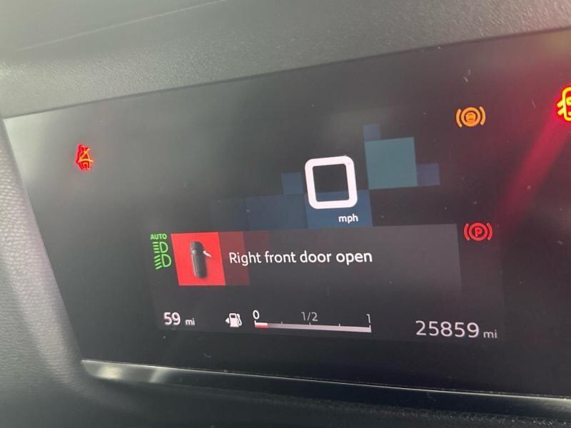 Used Citroen C4 2022 for sale - 77074426: Photo 7