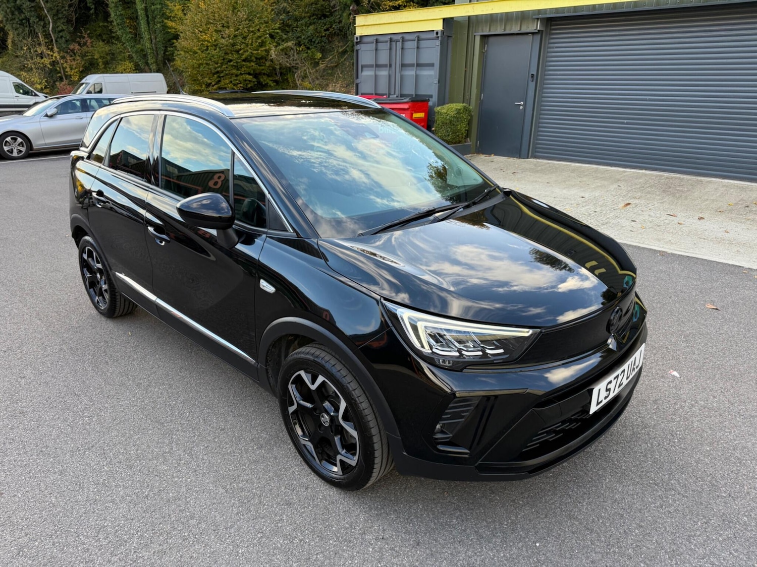 Used Vauxhall Crossland 2022 for sale - 76702053: Photo 1