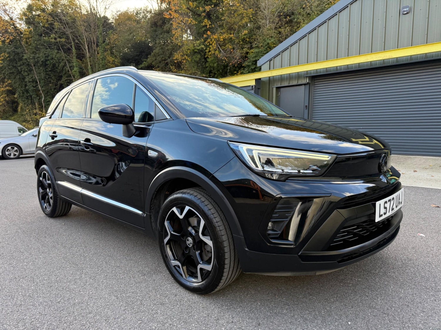 Used Vauxhall Crossland 2022 for sale - 76702053: Photo 2