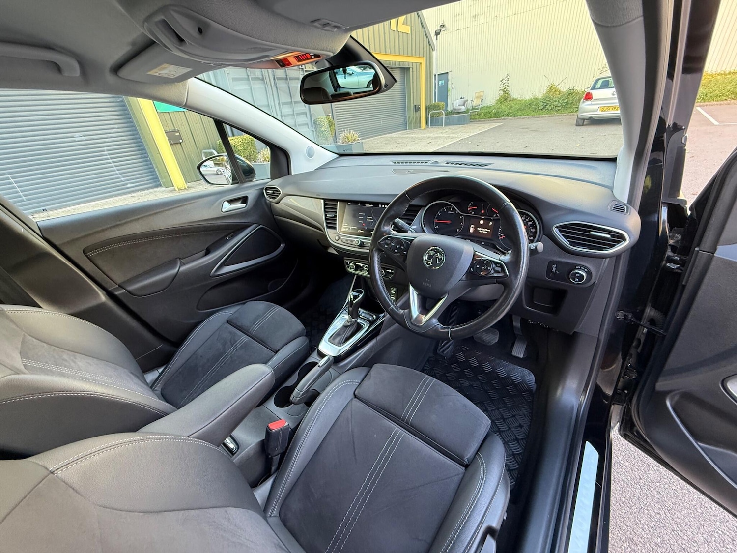 Used Vauxhall Crossland 2022 for sale - 76702053: Photo 24