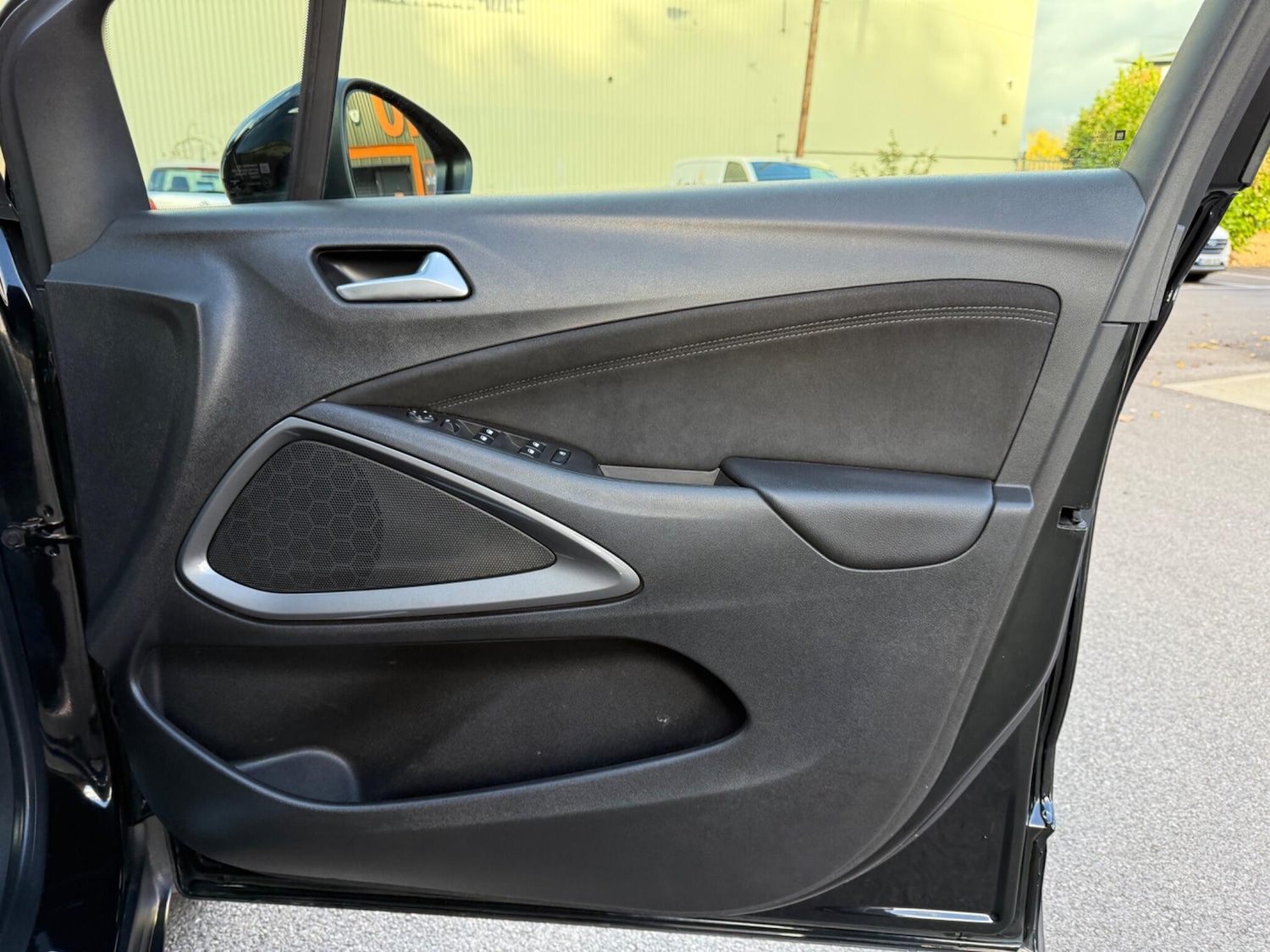 Used Vauxhall Crossland 2022 for sale - 76702053: Photo 25