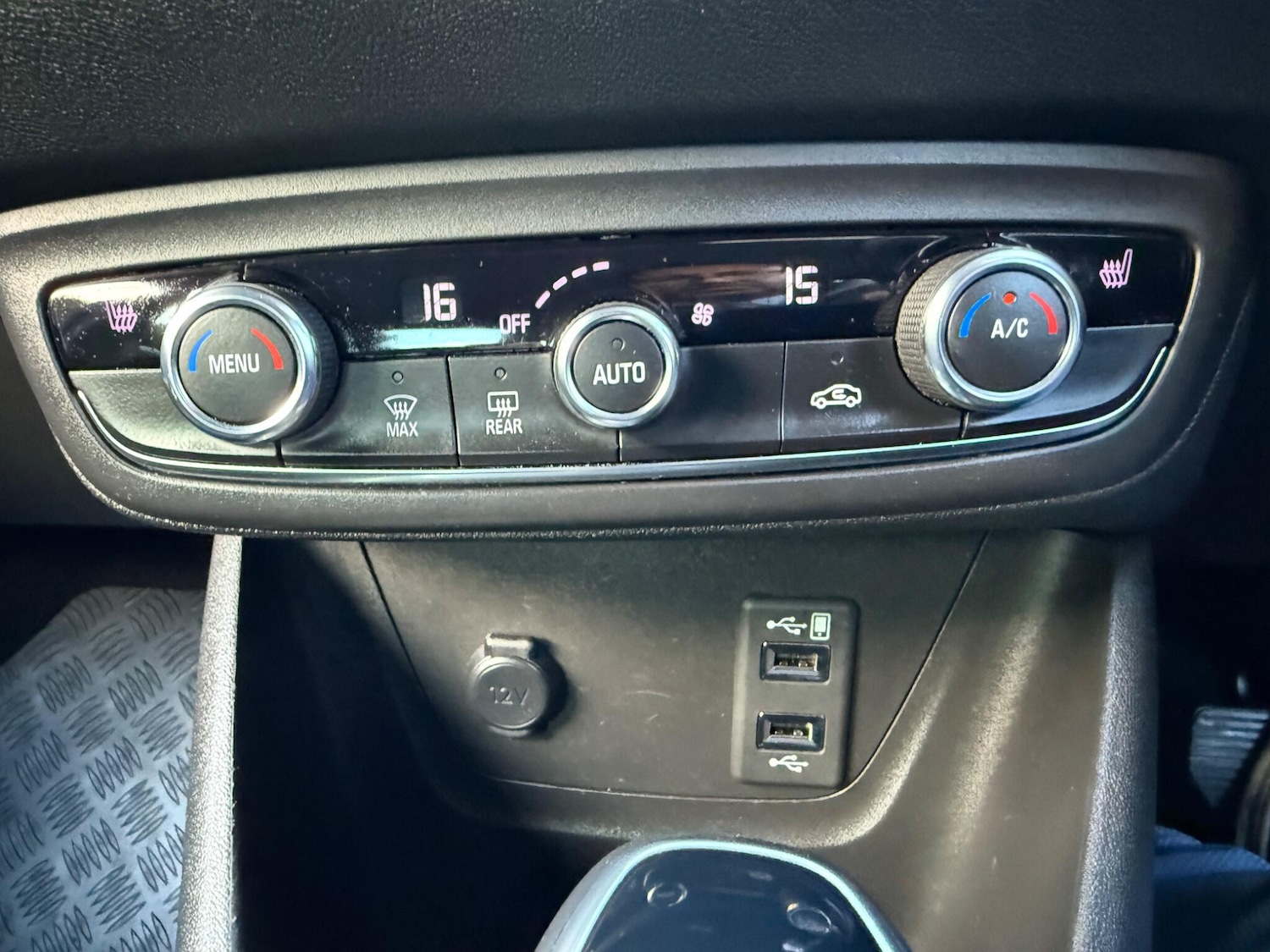 Used Vauxhall Crossland 2022 for sale - 76702053: Photo 81