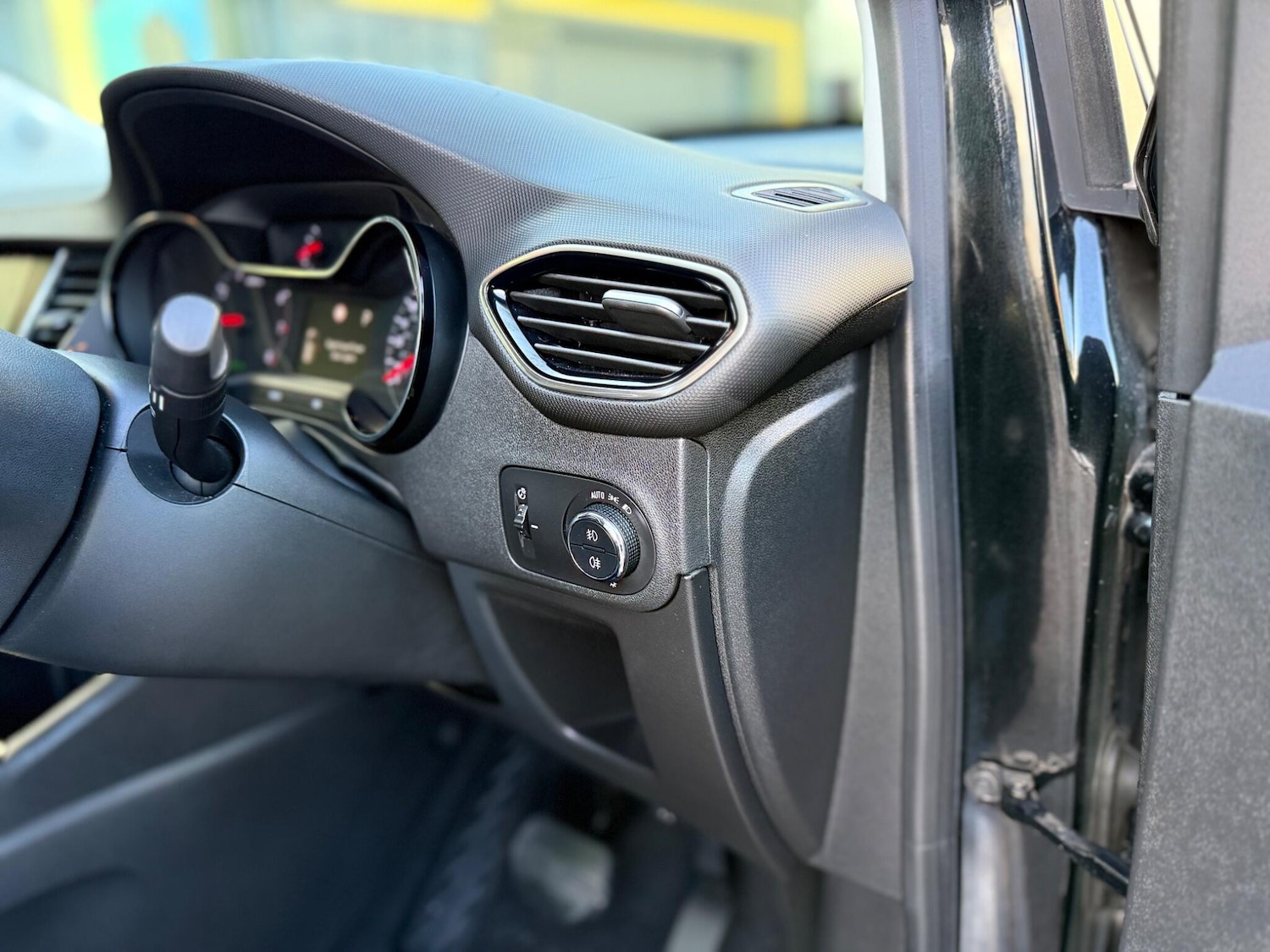 Used Vauxhall Crossland 2022 for sale - 76702053: Photo 87