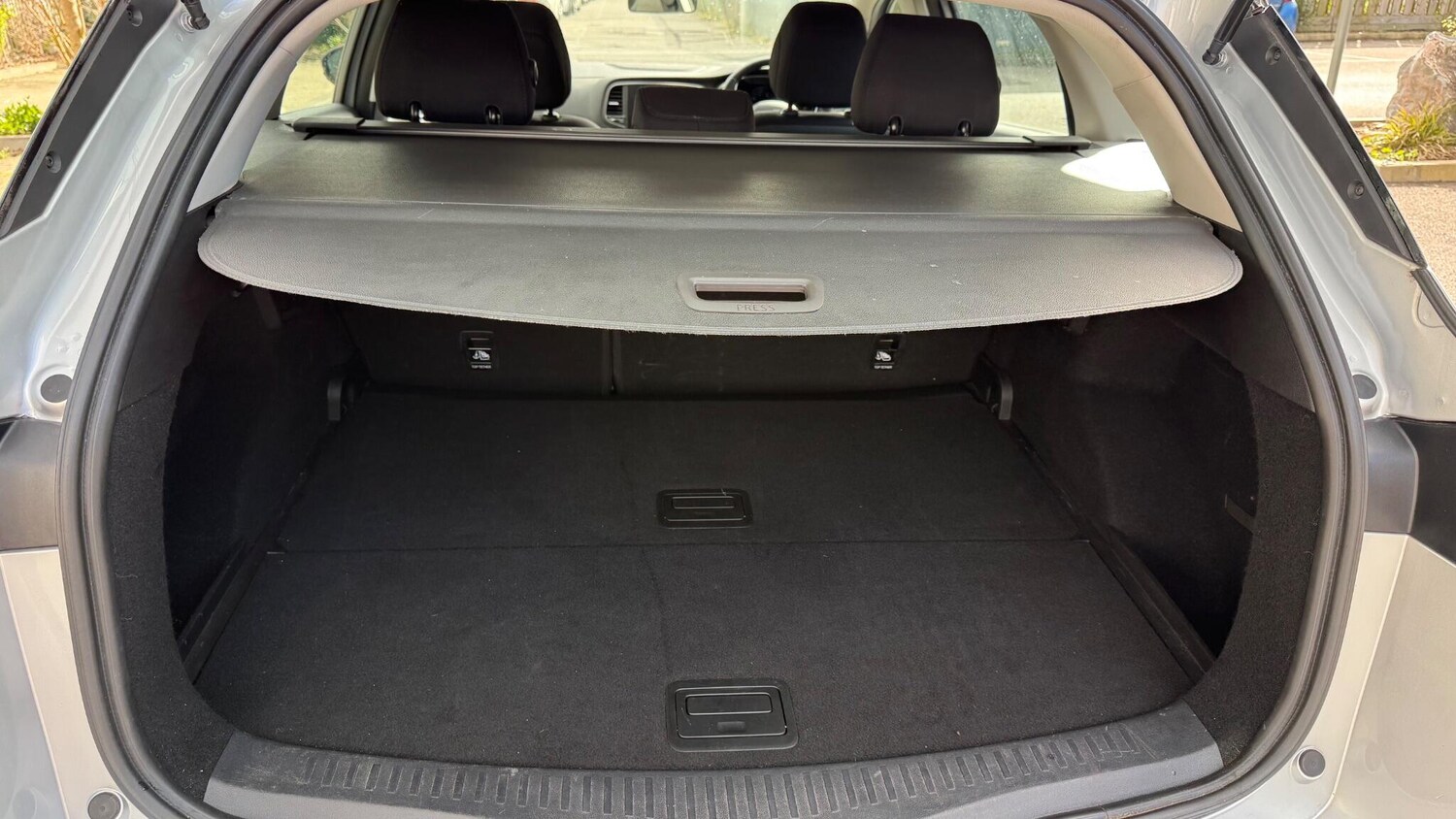 Used Renault Megane 2019 for sale - 77839760: Photo 26