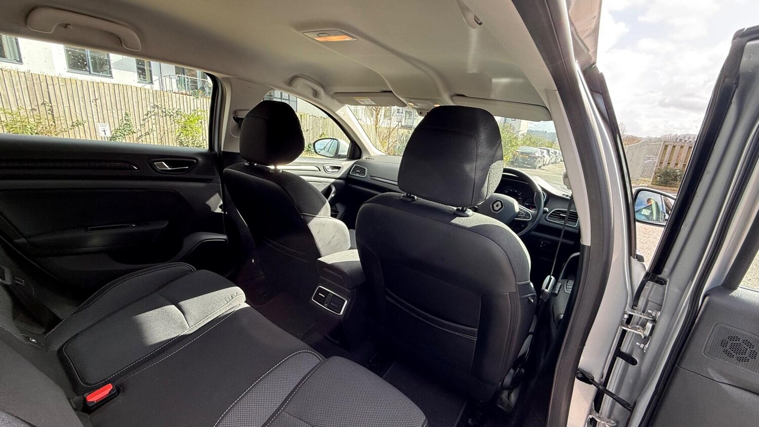 Used Renault Megane 2019 for sale - 77839760: Photo 32