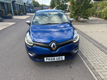 Used Renault Clio 2018 for sale - 79726281: Photo
