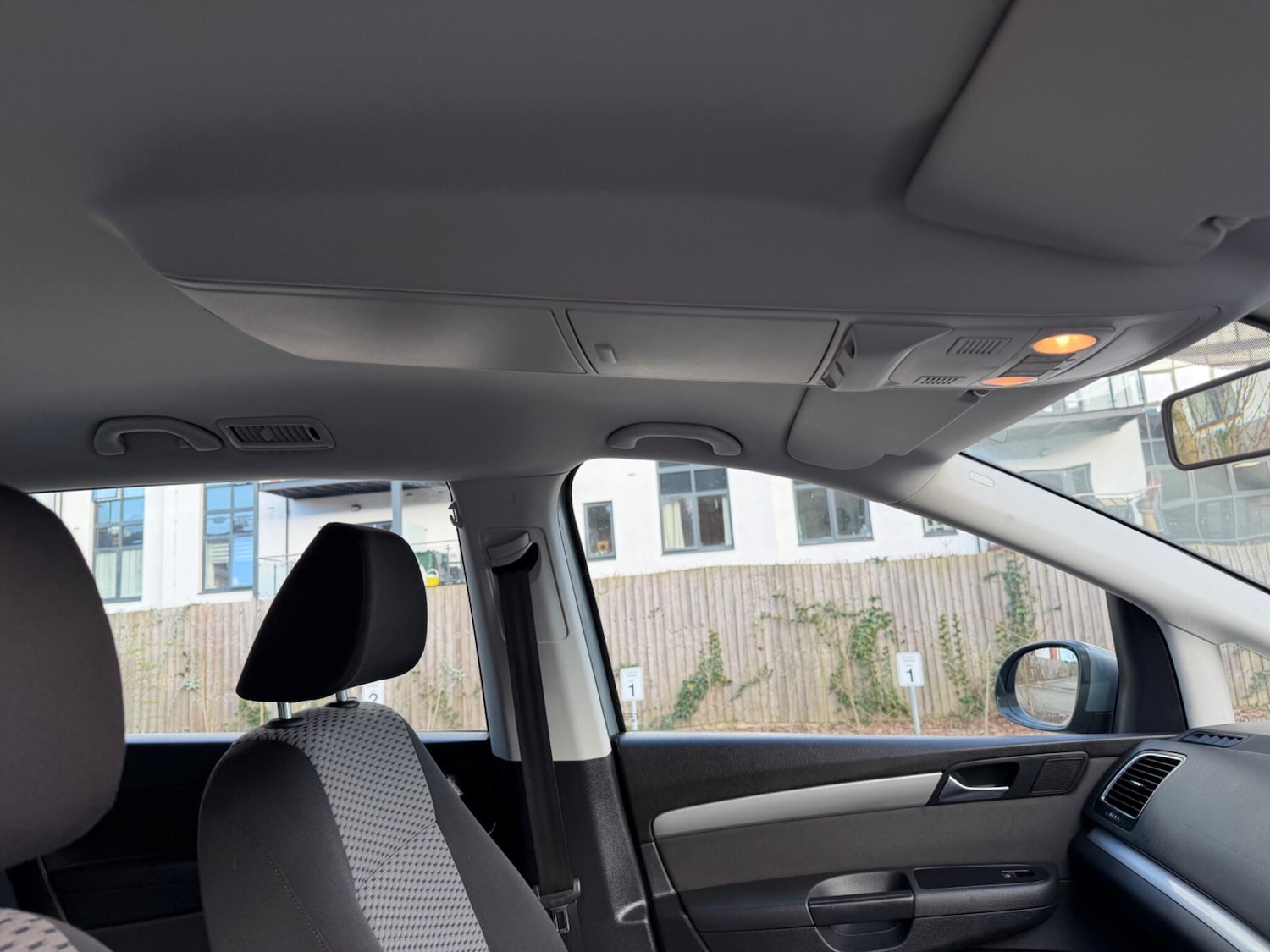 Used Volkswagen Sharan 2013 for sale - 77808651: Photo 14