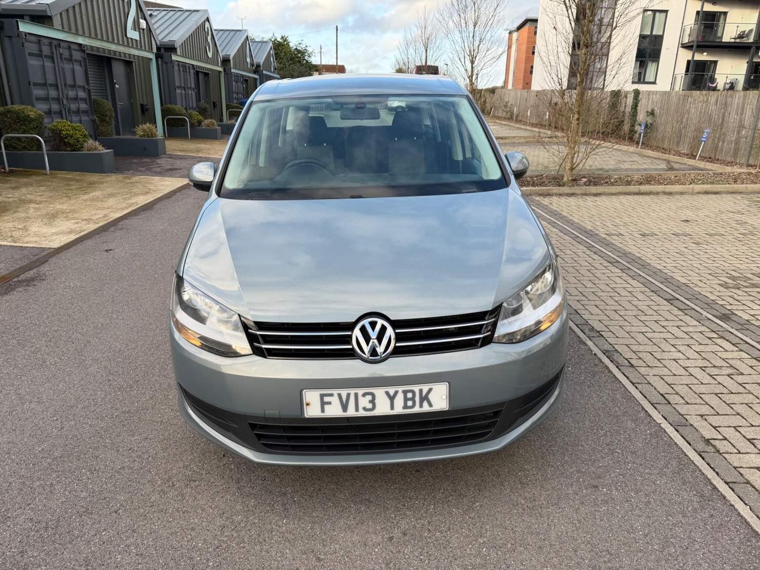Used Volkswagen Sharan 2013 for sale - 77808651: Photo 2