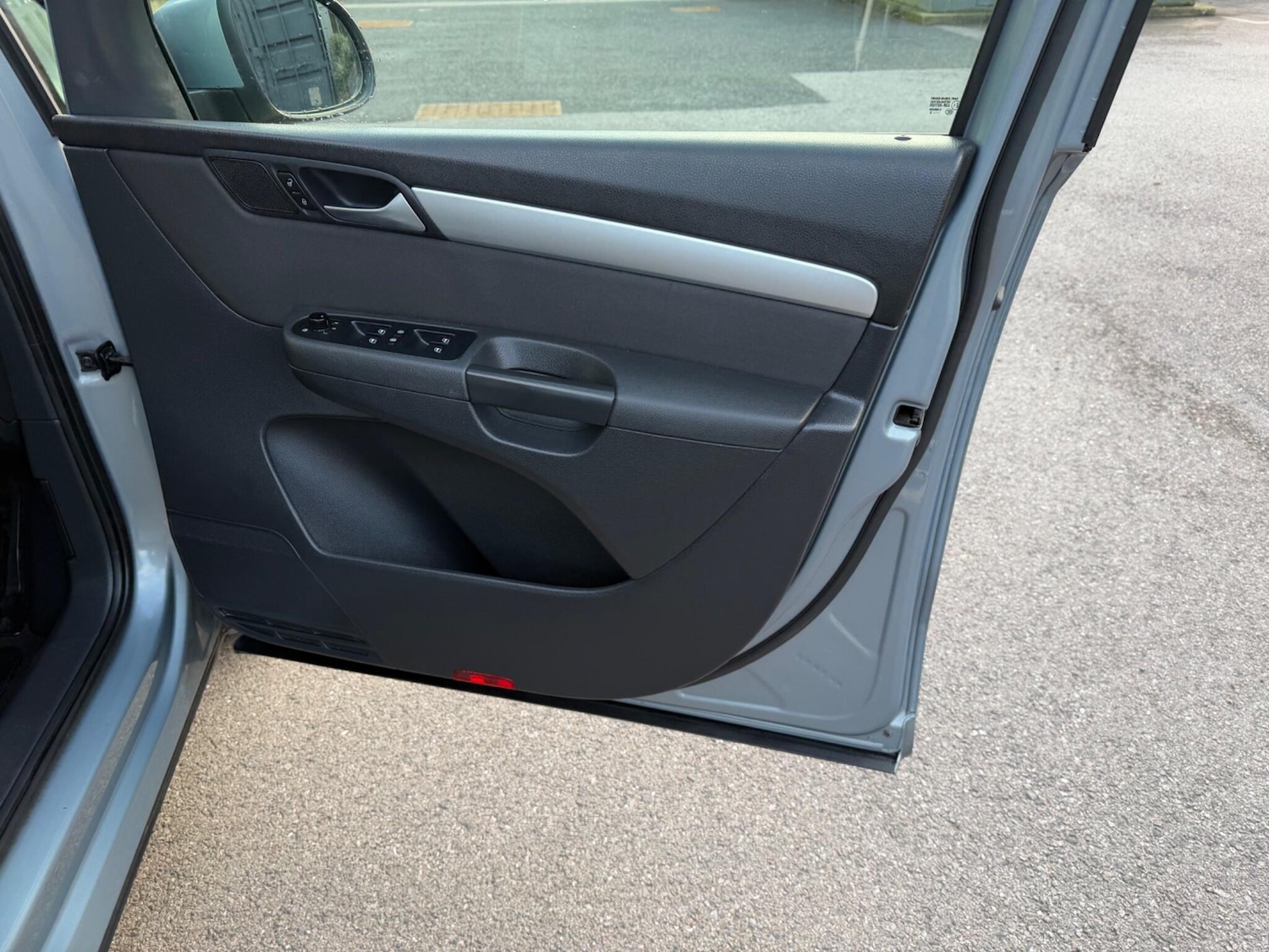 Used Volkswagen Sharan 2013 for sale - 77808651: Photo 21